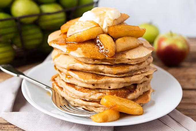 Bánh pancake táo. Nguồn: Internet. Bánh pancake táo. Nguồn: Internet.