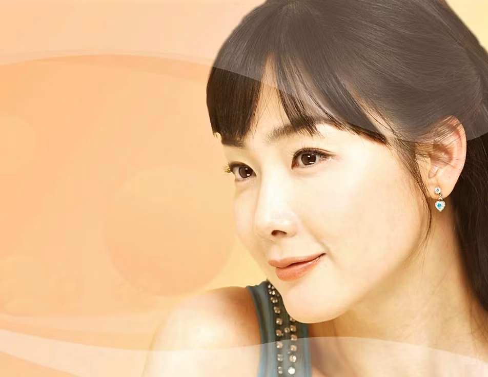 Nét đẹp thời thanh xuân của Choi Ji Woo. Ảnh: Yonhap.