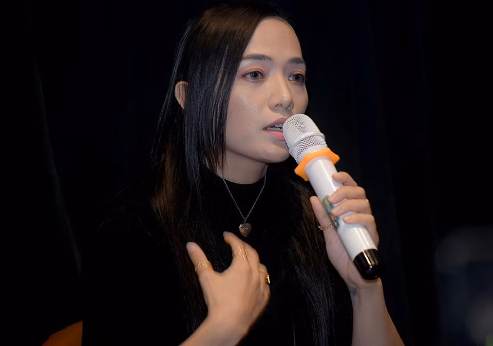 Tinna Tinh gio ra sao sau on ao chup anh nude 2 ty