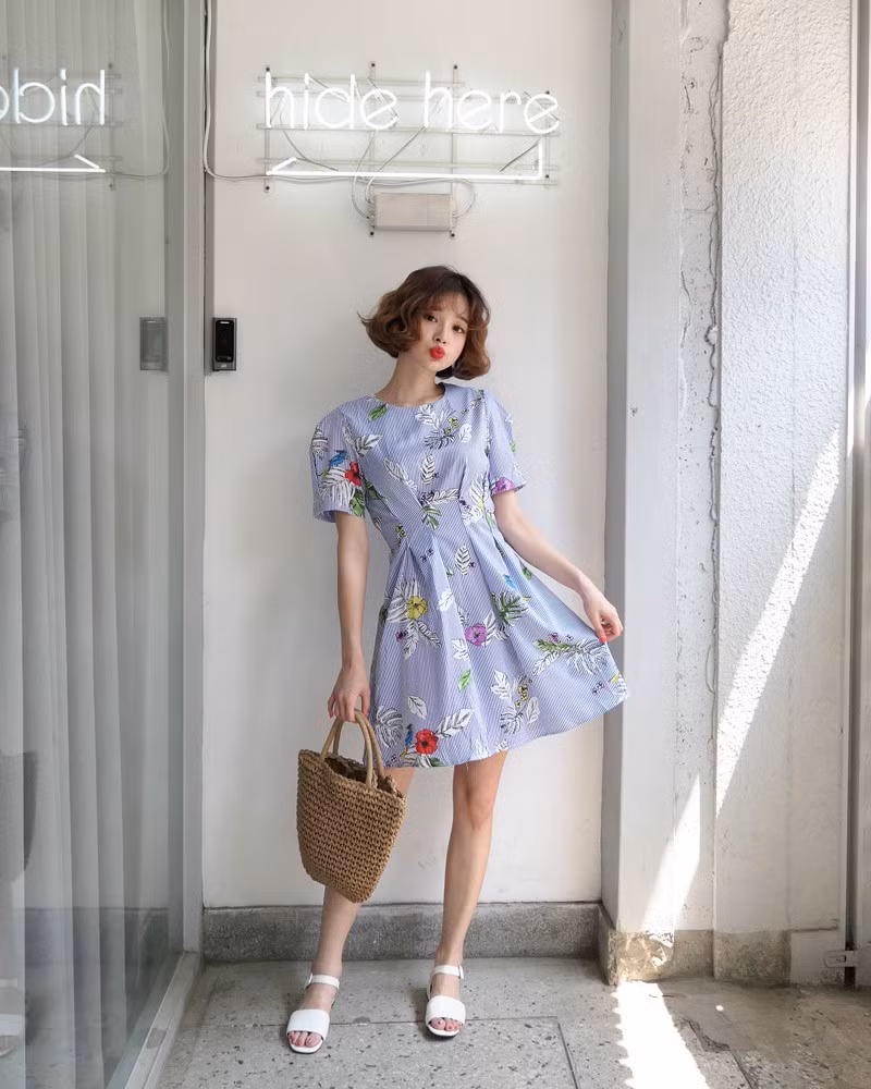 Và dù mang kiểu dáng thế nào, váy tay bồng cũng luôn là lựa chọn hoàn hảo khi đi dự tiệc, nhất là tiệc cưới.