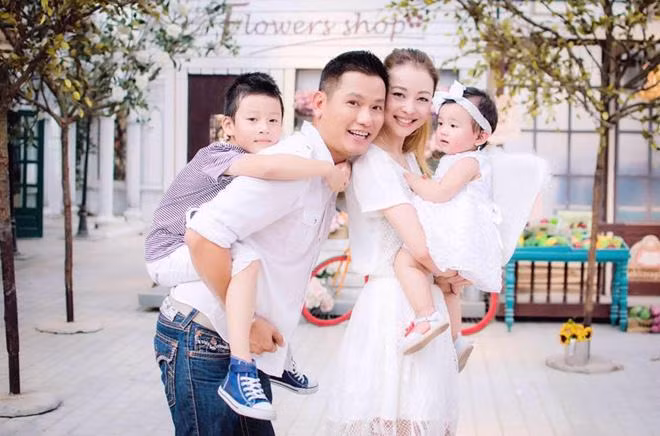 Tat bat chay show, Jennifer Pham de con trai rieng cho chong cham soc-Hinh-2