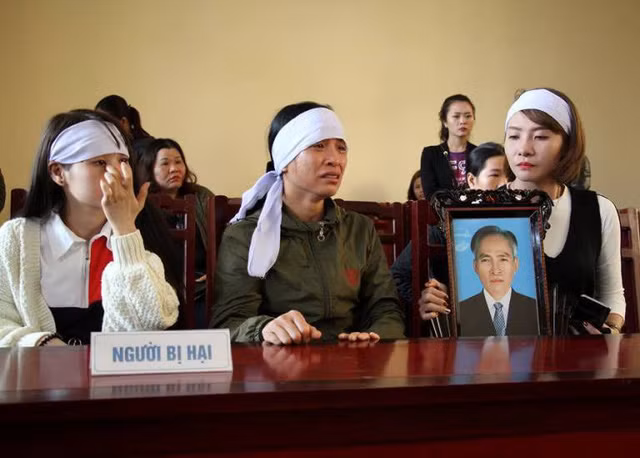 Vi sao hoan phien toa xu nguyen dai ta cong an danh anh trai?-Hinh-2