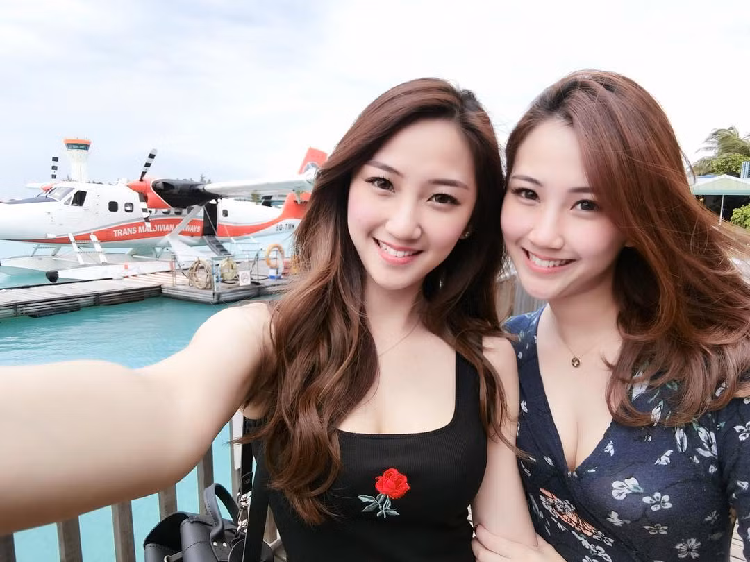 Qi Min Lan và Lan Qi Hui từng bị cơ trưởng MH370 tán tỉnh trên mạng xã hội.
