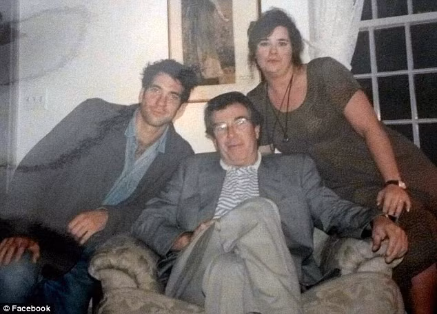 Dylan, em gái Robin Herrera và bố ruột, ông Richard McDermott (Ảnh: Internet)