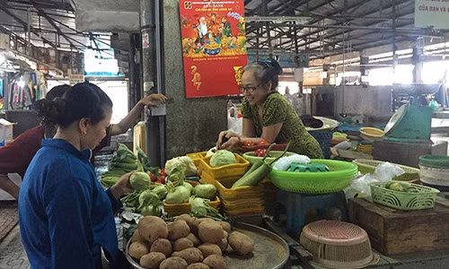 Do mat tim rau muong khap cho Sai Gon khong ra