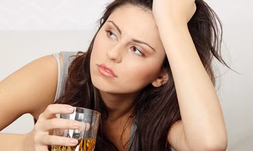 Chuyện gì xảy ra sau khi phụ nữ uống rượu? Chuyen gi xay ra sau khi phu nu uong ruou?