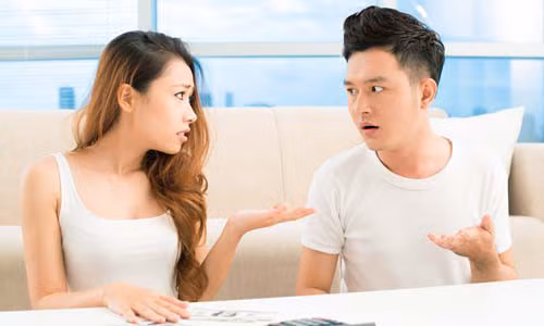 Góp Tết 10 triệu, tôi vẫn bị mẹ chồng chê ít. Góp Tết 10 triệu, tôi vẫn bị mẹ chồng chê ít.