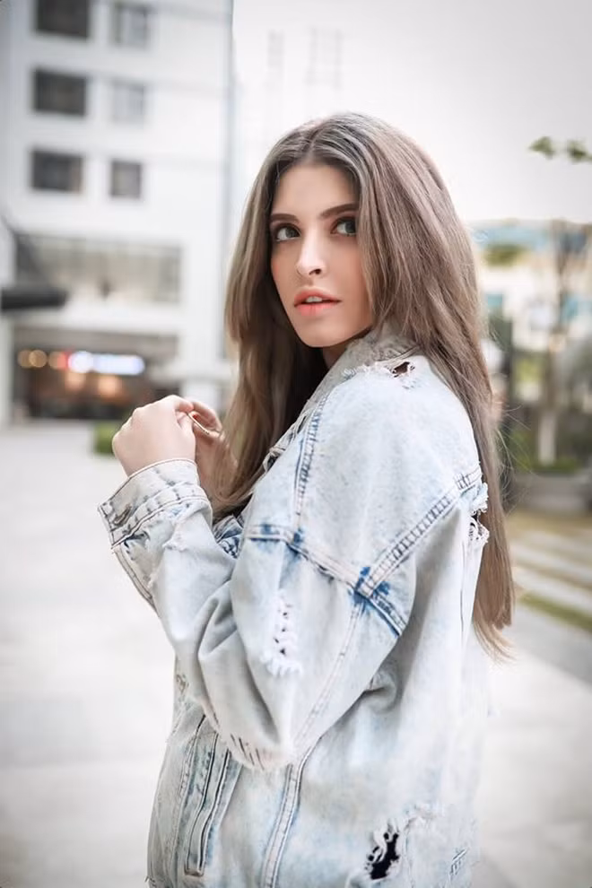 Từ khi bước chân vào showbiz Việt, người đẹp Tây Ban Nha vướng không ít tai tiếng. Ảnh: Trọng Tùng