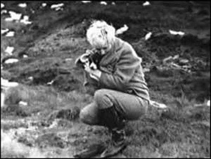 5. Myra Hindley đã cùng bạn trai của mình sát hại 5 thanh niên, nhiều khi là bằng rìu.