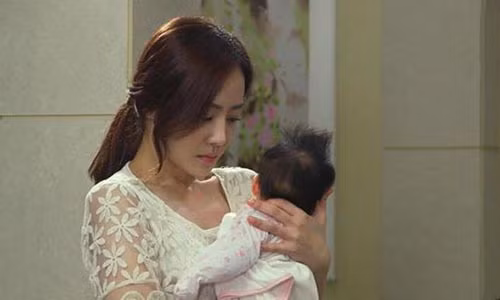 Vì tôi đã cứng tuổi rồi nên sau khi hai bên gặp gỡ, cảm thấy hợp, chúng tôi tính chuyện kết hôn luôn. (Ảnh minh họa)