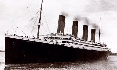 Tàu Titanic được mệnh danh là "không thể chìm".