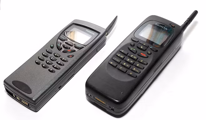 Nokia 9000 Communicator là chiếc điện thoại thông minh đầu tiên của Nokia. Nokia 9000 Communicator là chiếc điện thoại thông minh đầu tiên của Nokia.