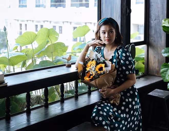 Hoang Yen: Trong tinh yeu, toi khong nghi den tien