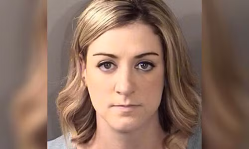 Katherine Ruth Harper, 28 tuổi, vừa bị kết án vì quan hệ tình dục với học sinh nam.
