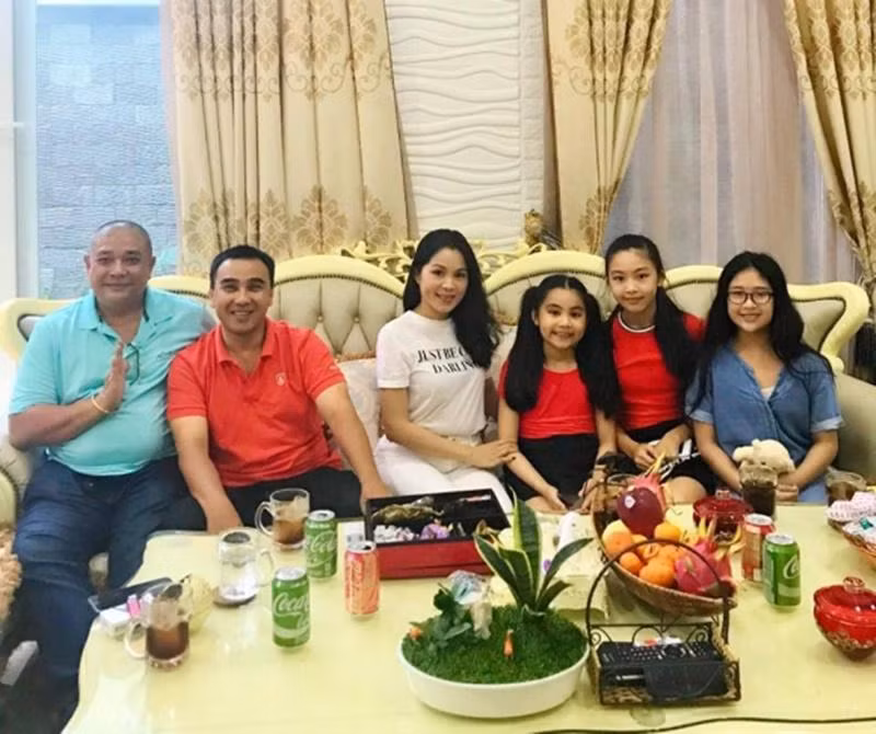 Đây đồng thời cũng là nơi tụ tập của các nghệ sĩ khi có dịp.