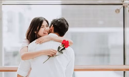 Những điều biến các nàng trở thành người yêu tuyệt vời Nhung dieu bien cac nang tro thanh nguoi yeu tuyet voi