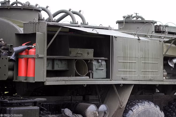 Nhiệm vụ chính của ARS-14KM là tẩy khí độc, tẩy xạ và khử trùng vũ khí trang bị, khí tài quân sự, các dụng cụ, thiết bị lưu trữ phân bón và các chất hóa học sử dụng trong nông nghiệp. Nguồn ảnh: Vitaly-Kuzmin