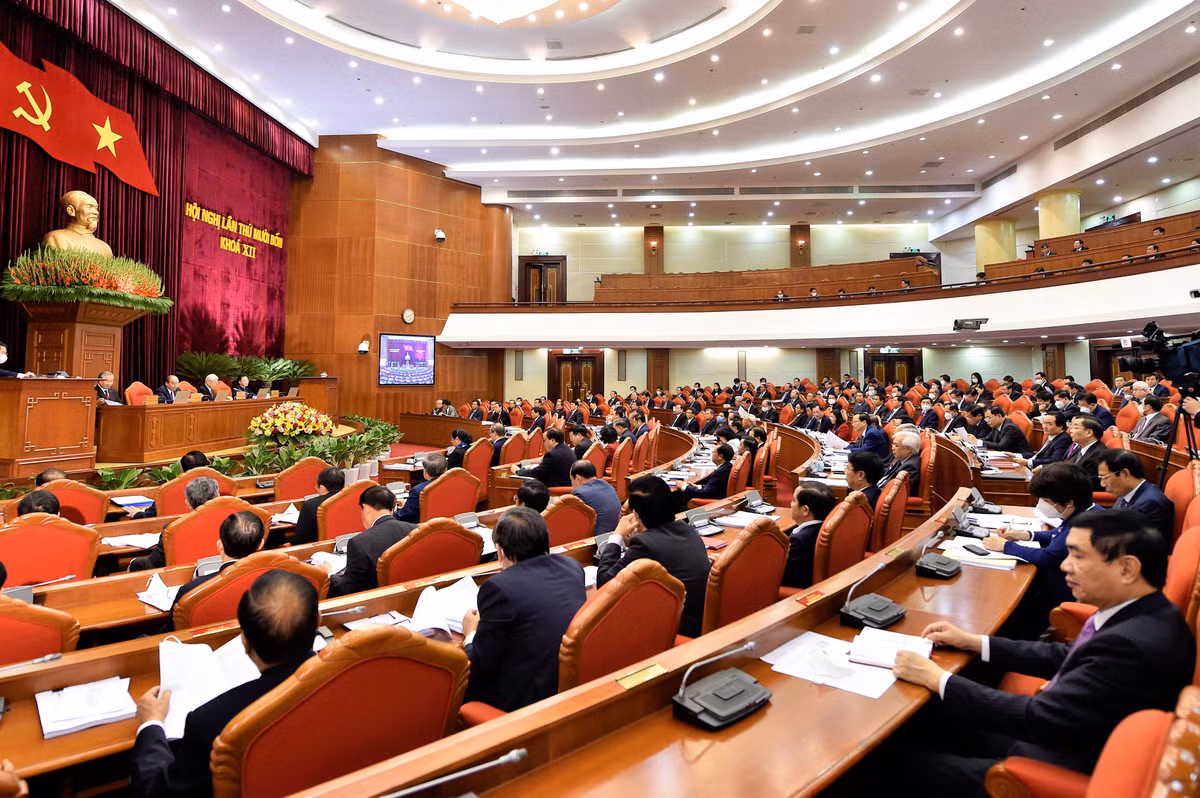 Trung uong bo phieu gioi thieu nhan su Bo Chinh tri, Ban Bi thu khoa XIII