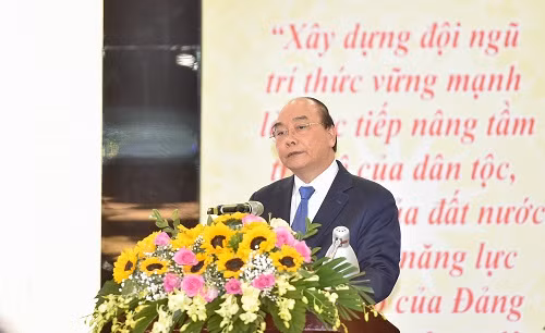 Thu tuong Nguyen Xuan Phuc: “Lien hiep cac Hoi KH&KT Viet Nam luon khang dinh duoc vi tri, vai tro quan trong”