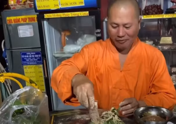 Năm 2021, huyện Củ Chi chỉ đạo các cơ quan chức năng xử lý nghiêm ông Nguyễn Minh Phúc. Đầu năm 2022, người này bị xử phạt 2,5 triệu đồng do có hành vi khiêu khích, trêu ghẹo, xúc phạm, lăng mạ, bôi nhọ danh dự, nhân phẩm của người khác. Tháng 3/2023, cơ quan chức năng tiếp tục yêu cầu ông Phúc cam kết không phát ngôn sai sự thật, không chia sẻ thông tin trái quy định, trái thuần phong, mỹ tục.