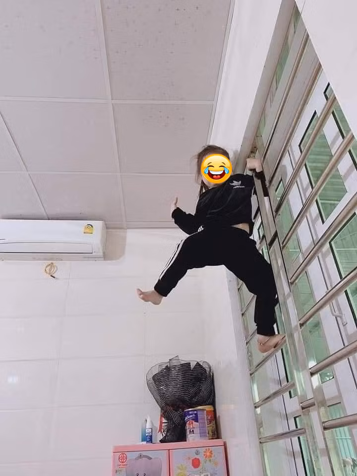 Từ leo trèo hay thử những trò không tưởng, các cô công chúa nhỏ khiến bố mẹ phải thót tim.