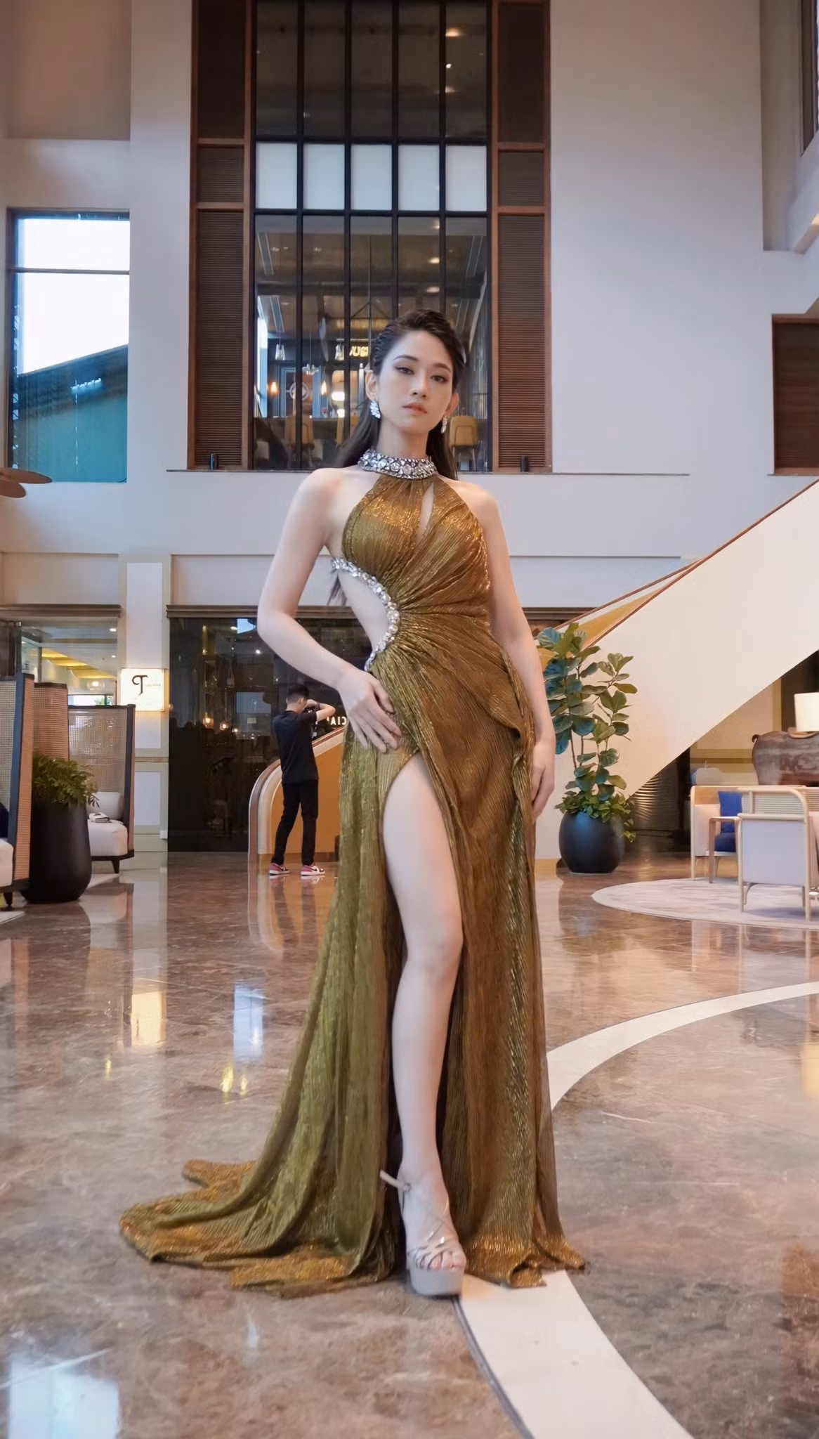  Lê Bống từ một TikToker đã trở thành người đẹp gây ấn tượng với sự nỗ lực không ngừng tại Hoa Hậu Thể Thao Việt Nam 2022 trong thời gian qua.