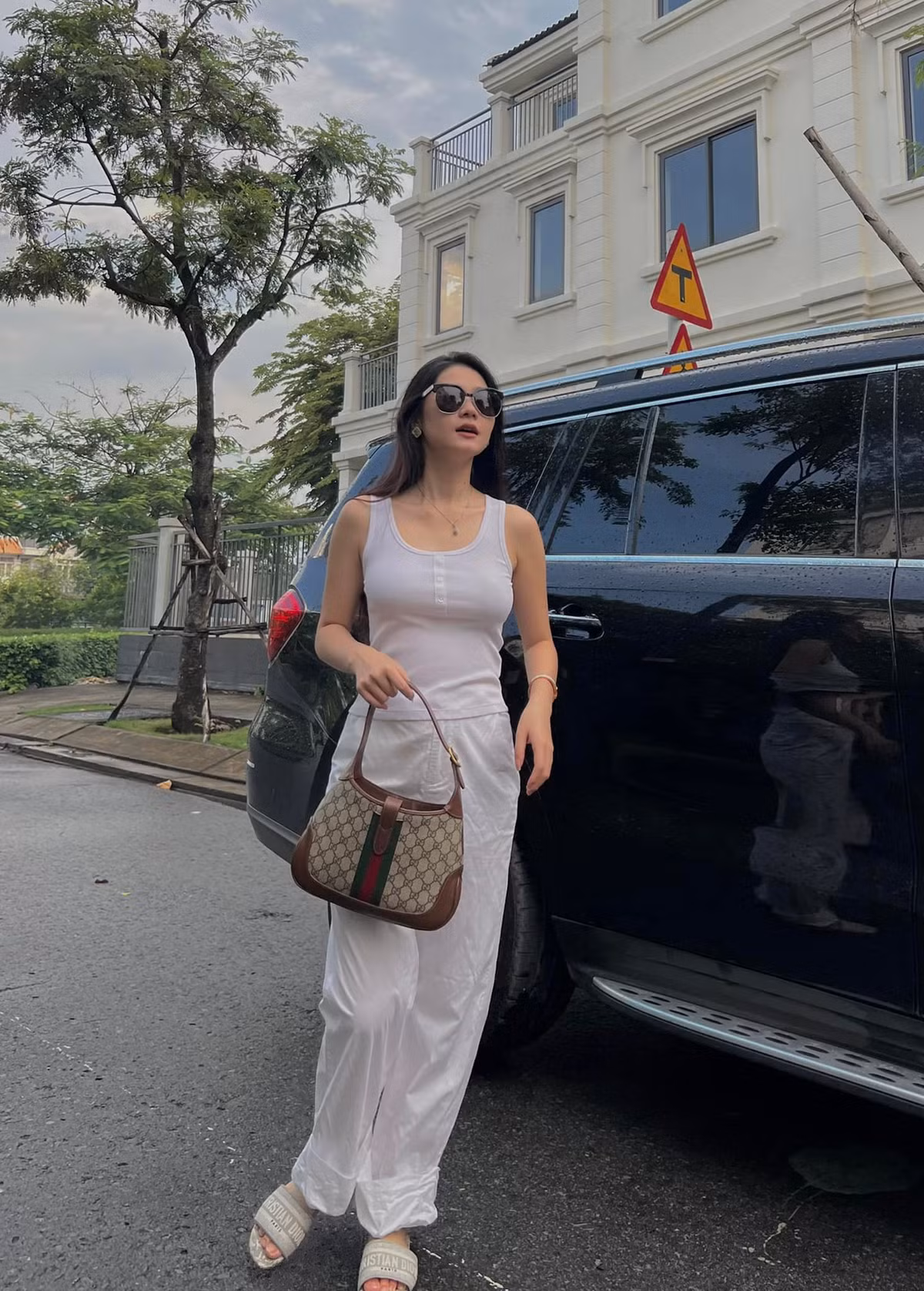 Sau khoảng 2 năm kể từ khi nổi tiếng, hiện tại nhan sắc của Thảo Phạm thăng hạng trông thấy.