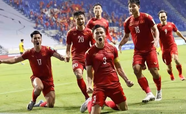 Soi nghe tay trai cua dan sao doi tuyen Viet Nam?