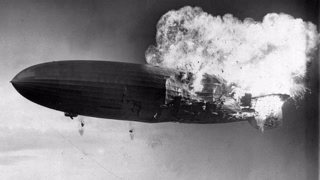 Đến sáng ngày 6/5, khinh khí cầu Z 129 Hindenburg gặp sự cố khi tới trạm bay ở Lakehurst. Nó tới muộn hơn vài tiếng so với lịch trình do ảnh hưởng của một cơn bão.