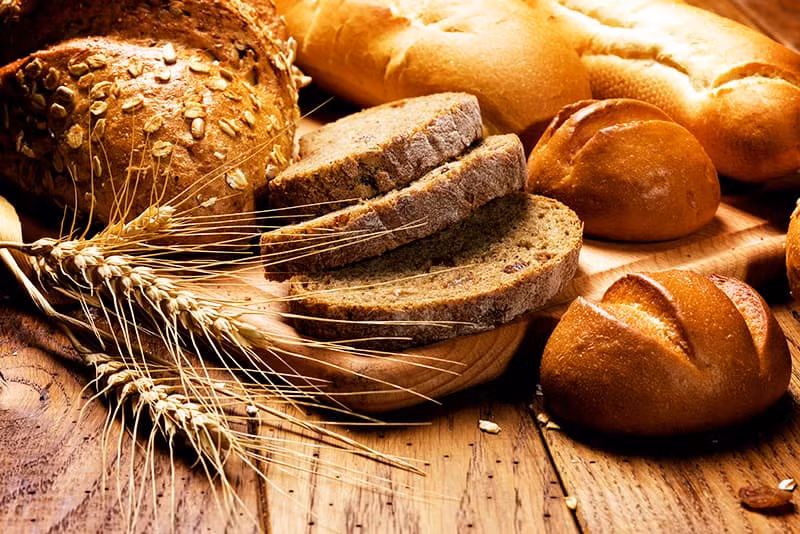 Ukraine từng được mệnh danh là "giỏ bánh mì của châu Âu". Tên gọi này xuất phát từ việc đất nước này có nhiều vùng đất màu mỡ, thích hợp để trồng lúa mì và nhiều loài cây lương thực.