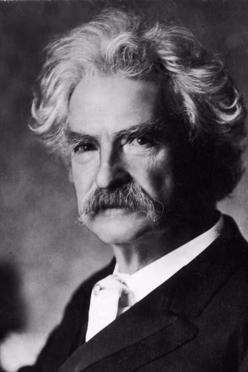 Mọi việc diễn ra đúng như dự đoán của Mark Twain. Ngày 21/4/1910, nhà văn nổi tiếng của Mỹ qua đời sau khi lên cơn đau tim. Ông tử vong đúng một ngày sau khi sao chổi Halley xuất hiện.