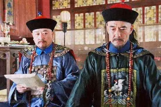 Thậm chí, đến thời Từ Hi Thái hậu, bất cứ quan viên nào khiến bà hài lòng thì đều có thể nhận được phần thưởng Hoàng Mã Quái.