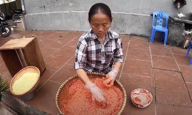 Ba Tan chua bao gio het drama voi cu dan mang-Hinh-2