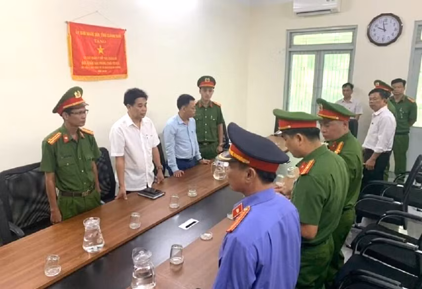 Tạm đình chỉ công tác Phó Chi cục trưởng Quản lý đất đai Quảng Nam Tam dinh chi cong tac Pho Chi cuc truong Quan ly dat dai Quang Nam