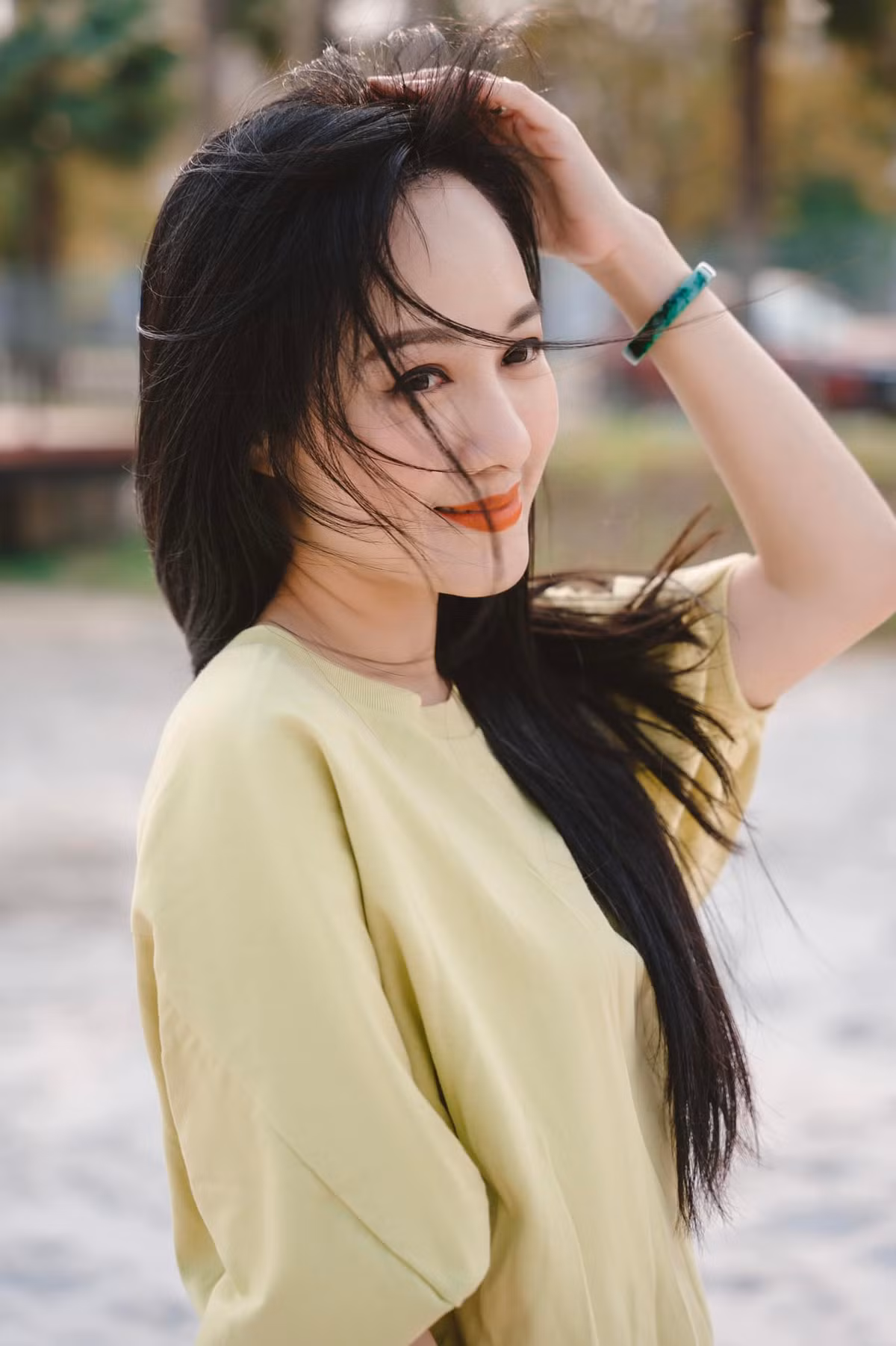 Đặc biệt, làn da mịn màng không nếp nhăn của Hoài Anh làm ai cũng trầm trồ.