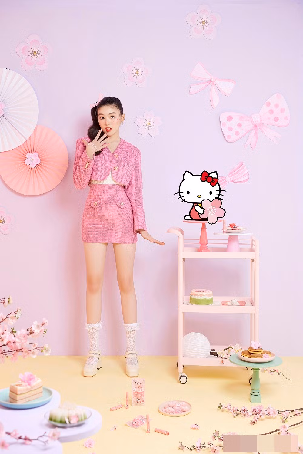 Khác với sự nhẹ nhàng thường thấy, Lọ Lem trong loạt ảnh này trông thật khác với đa dạng biểu cảm từ tinh nghịch tới kiêu kì.