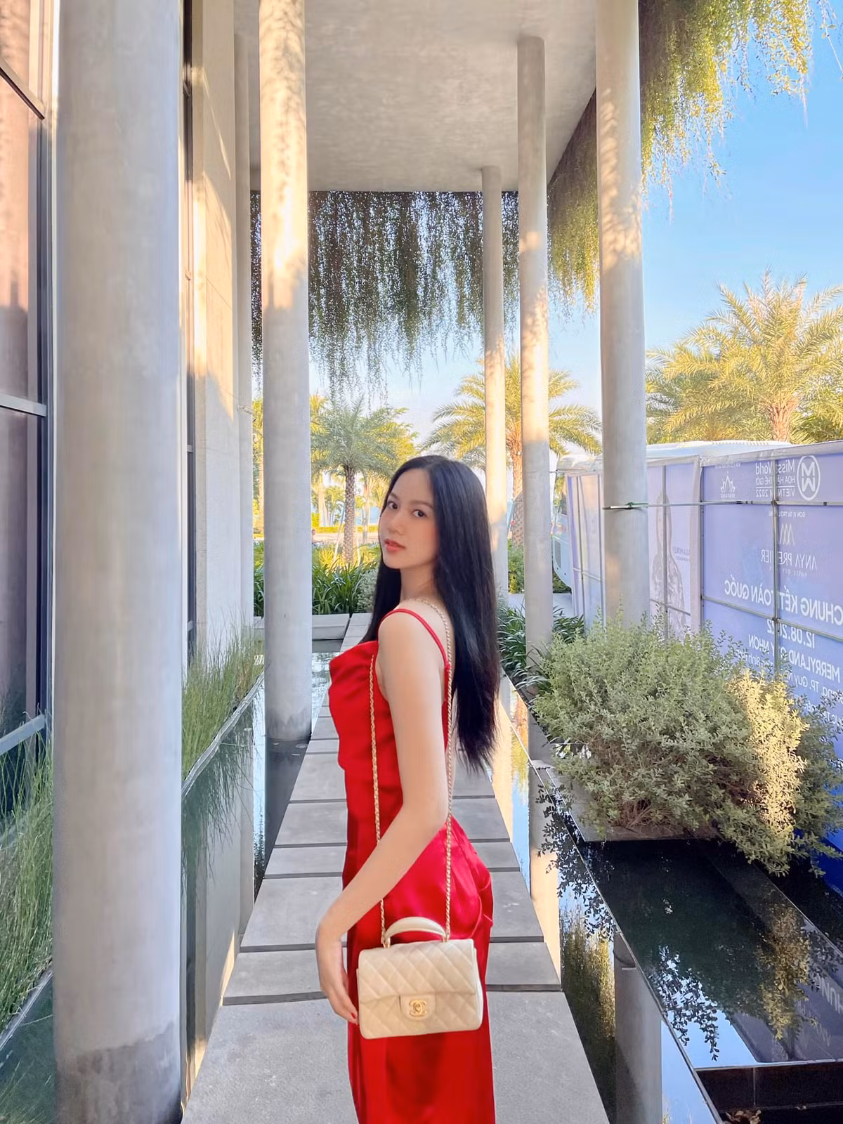 Phạm Thị Phương Quỳnh từng được biết tới là ứng cử viên cho ngôi vị Hoa hậu Việt Nam 2020 với sắc vóc vẹn toàn.