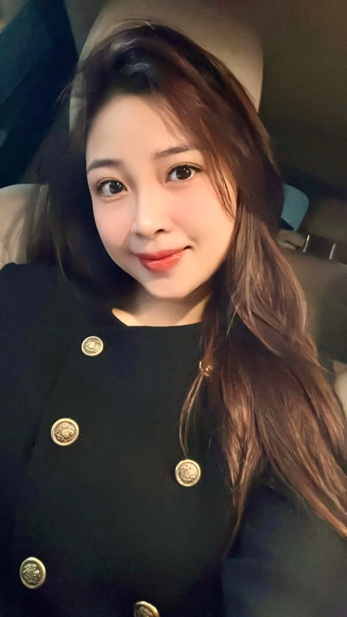 Nàng hot girl xứ Nghệ được người hâm mộ nhận xét là "càng đẻ càng xinh".
