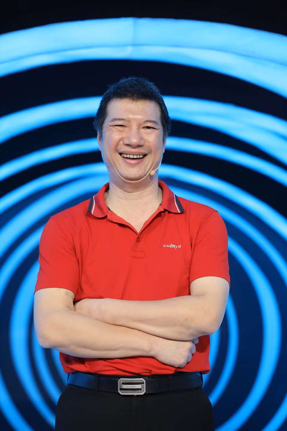 Là người hâm mộ Quang Huy ắt hẳn ai cũng biết rằng anh là một fans cứng của Manchester United (MU). Bởi vậy mới đây, khi nam bình luận viên hé lộ một góc căn nhà của mình đã nhận về sự quan tâm cực lớn.