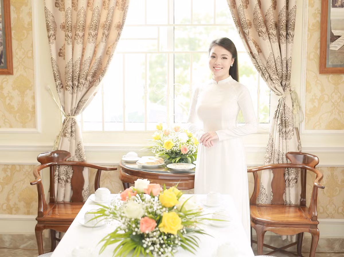 Nhan sắc của Hà My được CĐM tán thưởng với làn da trắng, gương mặt bầu bĩnh và sống mũi cao.