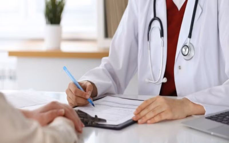 Lời khuyên: Hãy thường xuyên kiểm tra sức khỏe, nghỉ ngơi và ăn uống đầy đủ để chống lại bệnh cúm./.
