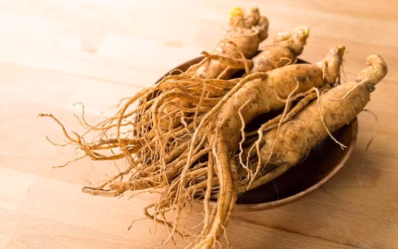 Nhân sâm là thảo dược hữu hiệu trong việc loại bỏ cúm do có chứa ginsenosides có khả năng kích thích hệ thần kinh trung ương, tăng cường miễn dịch chống lại bệnh cúm.