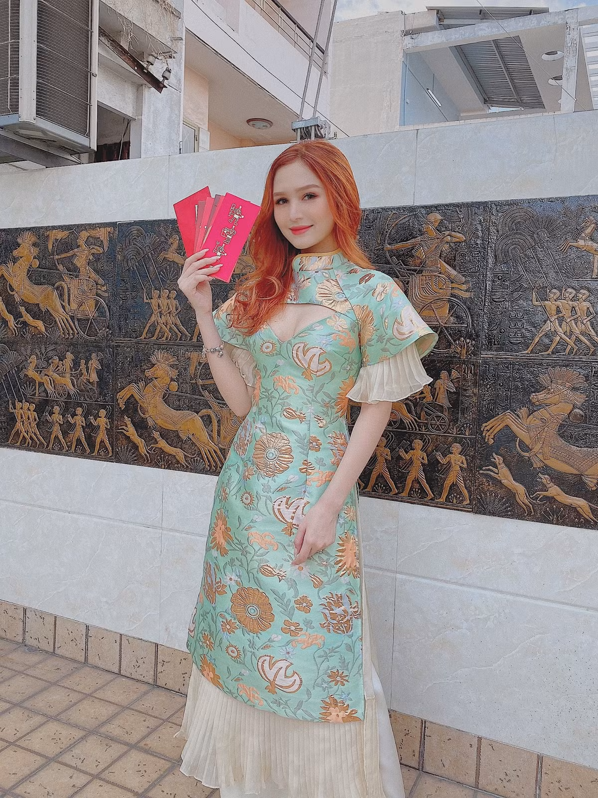Cuối cùng, cô nàng gửi lời xin lỗi tất cả dân mạng vì phát ngôn không rõ ý tứ của mình mà gây ra nhiều ý kiến trái chiều.