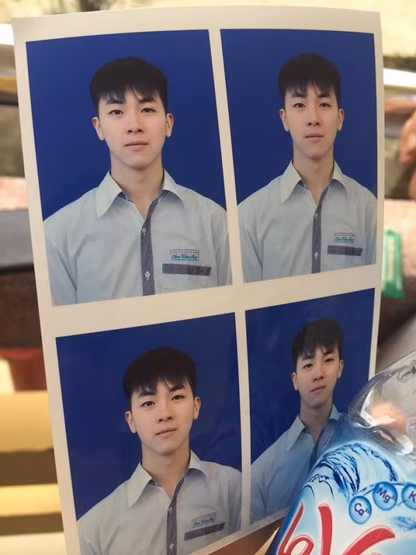 Không chỉ sở hữu gương mặt điển trai cùng nụ cười tỏa nắng và đôi mắt híp dễ mến, Hoàng Nam còn được biết là một nam sinh năng động, nhiệt tình khi tham gia nhiều câu lạc bộ nghệ thuật, đặc biệt là nhảy khi còn theo học tại trường cấp 3. Có nhiều lợi thế về ngoại hình nhưng Hoàng Nam chia sẻ rằng, bản thân muốn tập trung hàng đầu vào việc học để tiếp thu được nhiều kiến thức hơn nữa.