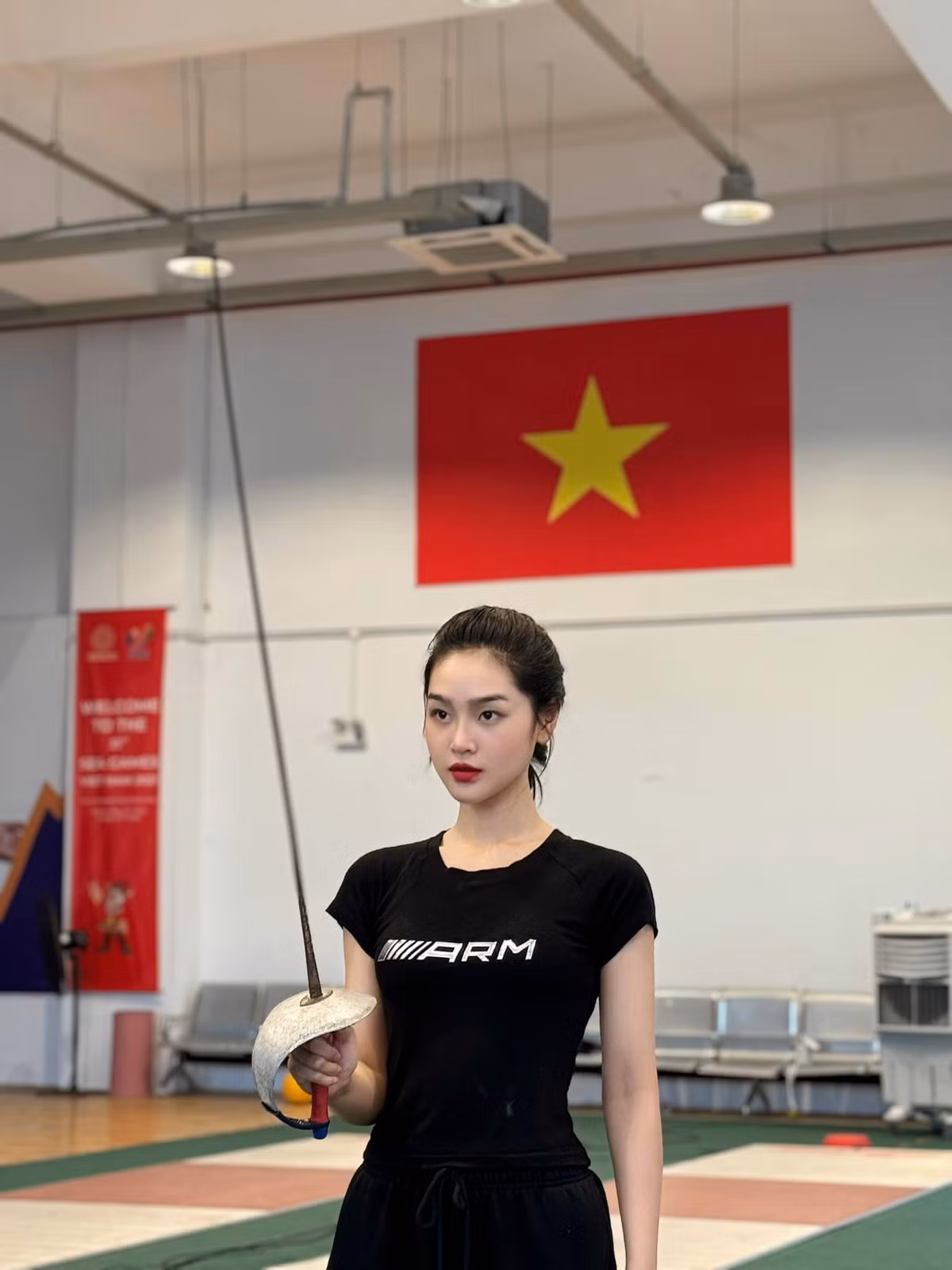 Cơ hội gặp gỡ các vận động viên đấu kiếm chuyên nghiệp đã giúp Cù Thị Trà học hỏi và rút ra được rất nhiều kinh nghiệm cho vai diễn.