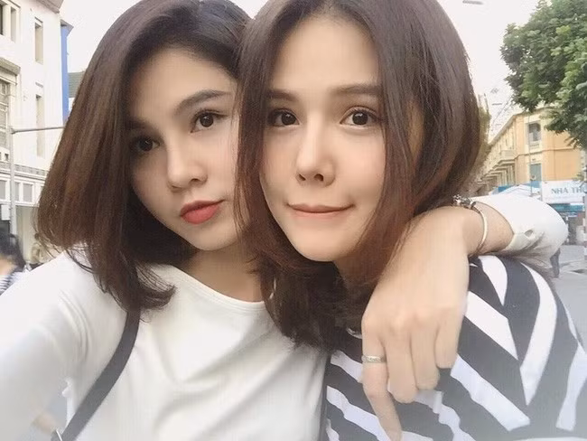  MC Thu Hoài và diễn viên Phanh Lee là cặp bạn thân đã quá nổi tiếng của showbiz Việt. Hai cô nàng cùng sinh năm 1990 và hợp tác chung nhiều dự án phim truyền hình như Yêu thì ghét thôi, Ghét thì yêu thôi...