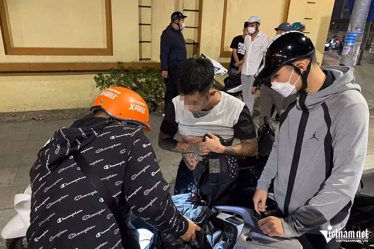 Quen trên TikTok rồi rủ nhau đi "cháy phố" xuyên đêm Quen tren TikTok roi ru nhau di