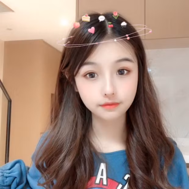 Từ trước đến nay, có không ít hot girl mạng tự phá huỷ hình ảnh của mình trong mắt người hâm mộ khi vô tình bóc mẽ nhan sắc thật bằng những filter tưởng chừng như vô hại.