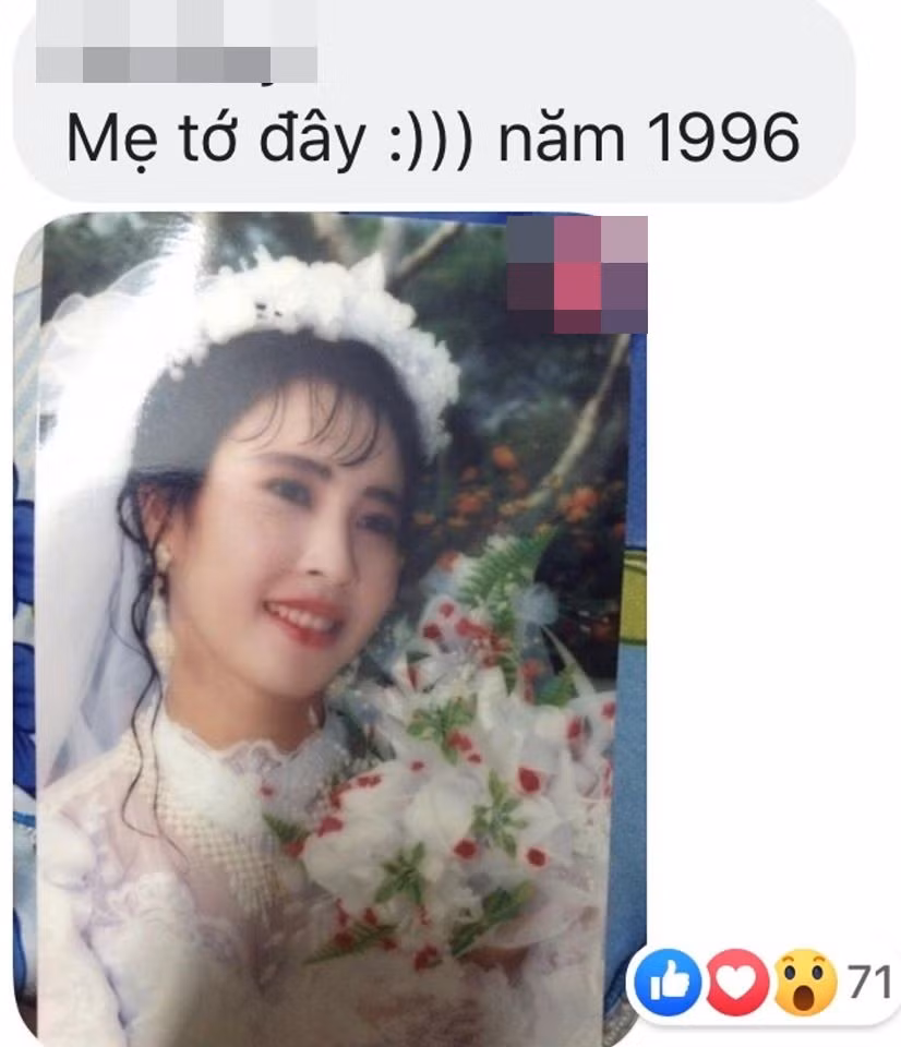Nhiều bạn chia sẻ, từ chiếc váy cưới đến lớp trang điểm hồi đó đều do mẹ mình hoặc bạn của mẹ chuẩn bị.