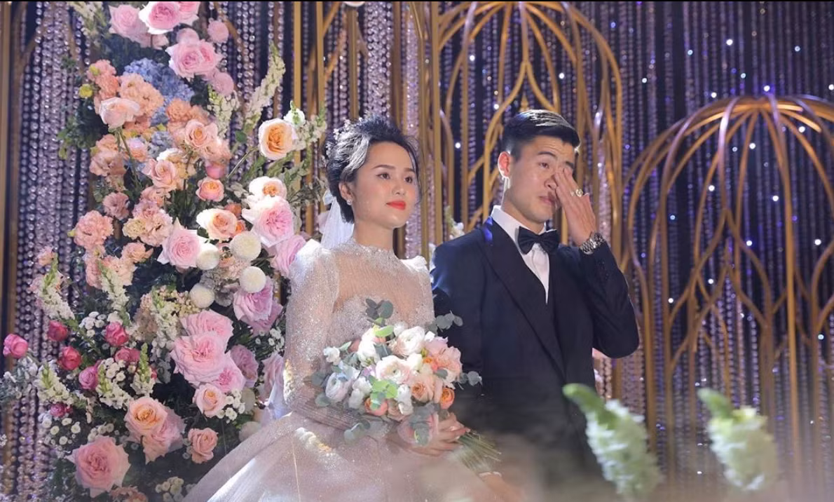 Duy Mạnh và Quỳnh Anh kết hôn vào ngày 9/2 vừa qua sau gần 5 năm yêu nhau.